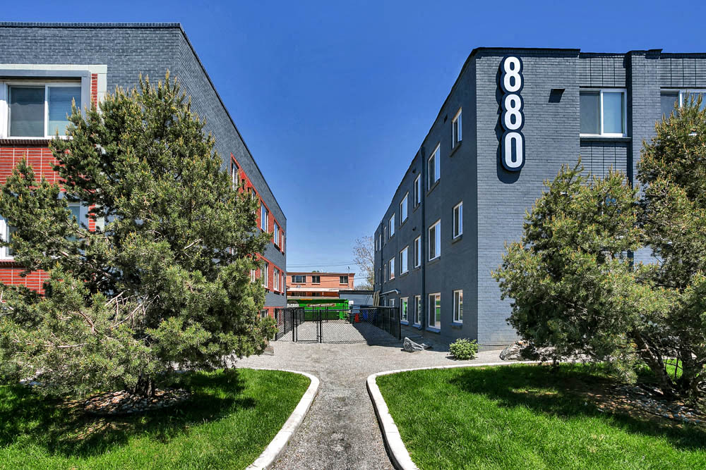 880 &amp; 890 Dexter Image 2